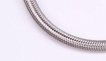 不銹鋼雙扣淋浴管有什么特點(diǎn)？